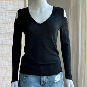 NWT Feel The Piece Cold Shoulder Sweater Size XS/S